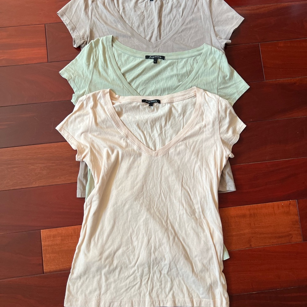 Women's V-Neck T-Shirt Set - Neutral Tones Sz Large 100% Cotton